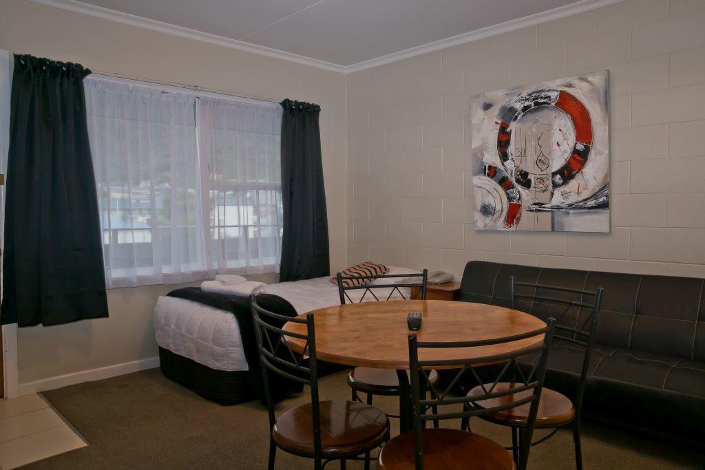 Picton Accommodation Gateway Motel Bagian luar foto