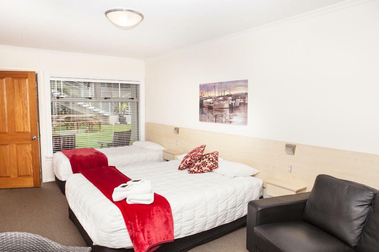 Picton Accommodation Gateway Motel Bagian luar foto